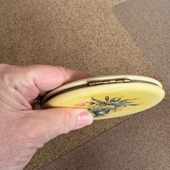 Vintage Compact - Picture 7 of 8